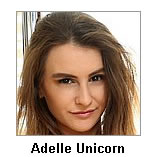 Сұлулар көсегесін кеңге жайып бәрін көрсетеді Транни порно актерлер