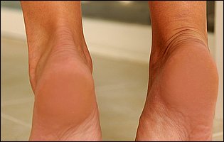 Alexa Nicole posing and showing off her nice feet