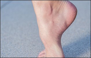 Amber Moore showing off her nice feet