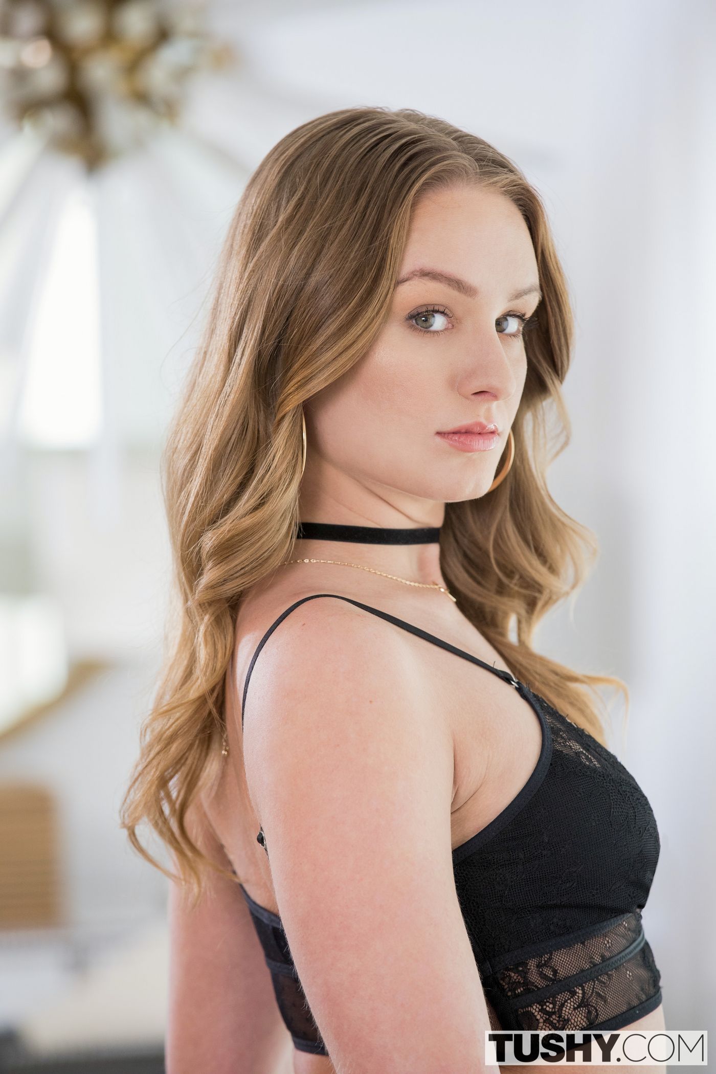 Daisy Stone Escort