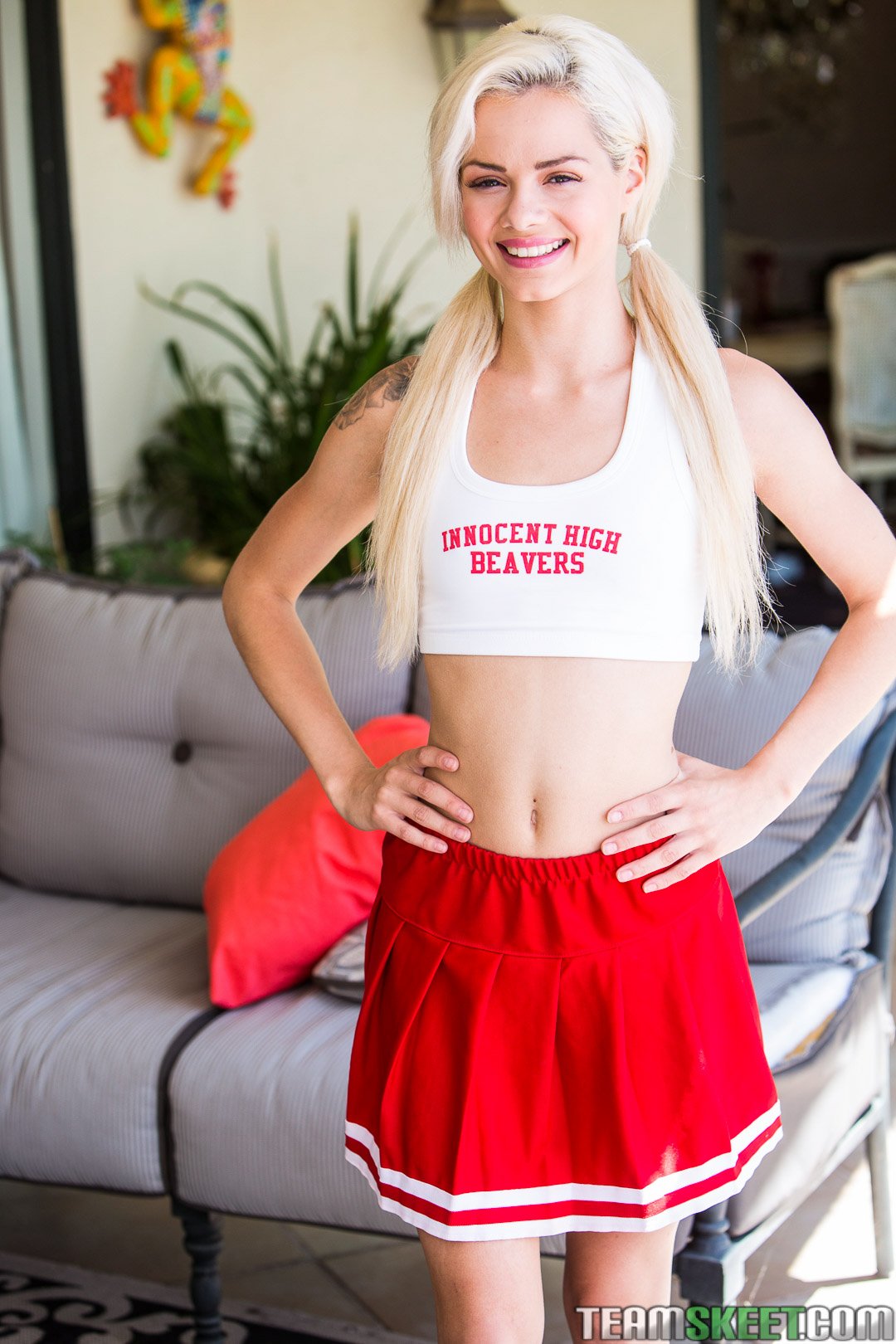 Elsa jean cheerleader