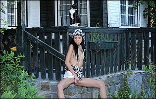 Cute country girl Gina Devine posing for your pleasure outdoor