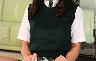 Beautiful schoolgirl Gracie Glam gives blowjob and gets fucked