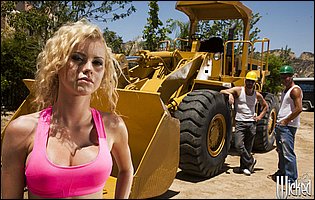 Jessie Rogers seducing two workers outdoor