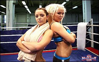 Hot wrestling match between Liza Del Sierra and Nicky Angel