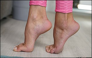 Gorgeous blonde MILF Shalina Devine showing off her sexy feet