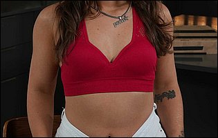 Gorgeous pizza girl Tommy King strips in kitchen