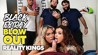 Keisha Grey and Luna Luxe fucking a lucky guy